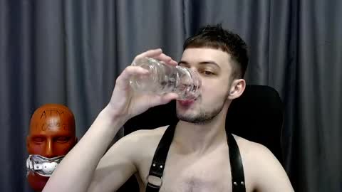 Snapshot of sir_damien chatting on 03/28/26, 03:28 Sir Damien online show from 03/28/26, 03:28