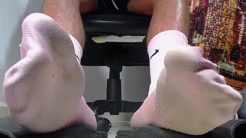 Snapshot of sir_kev66 chatting on 01/23/25, 01:51 only foot                         worshipers here online show from 01/23/25, 01:51
