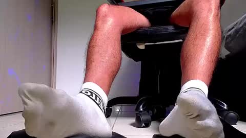 Snapshot of sir_kev66 chatting on 10/12/25, 05:56 only foot                         worshipers here online show from 10/12/25, 05:56