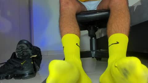 Snapshot of sir_kev66 chatting on 04/01/26, 06:58 only foot worshipers here online show from 04/01/26, 06:58