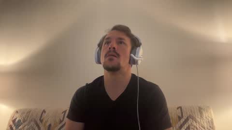 Snapshot of sirbubblesworth chatting on 01/18/25, 02:36 sirbubblesworth online show from 01/18/25, 02:36