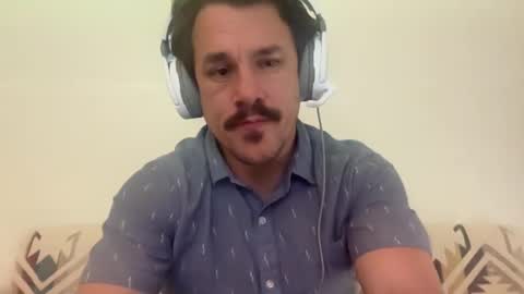 Snapshot of sirbubblesworth chatting on 01/27/25, 06:30 sirbubblesworth online show from 01/27/25, 06:30