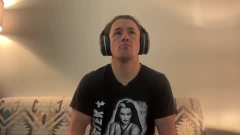 Snapshot of sirbubblesworth chatting on 02/08/25, 12:17 sirbubblesworth online show from 02/08/25, 12:17