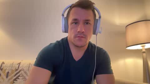 Snapshot of sirbubblesworth chatting on 02/21/25, 12:27 sirbubblesworth online show from 02/21/25, 12:27