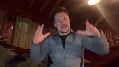 Snapshot of sirbubblesworth chatting on 01/12/26, 03:01 sirbubblesworth online show from 01/12/26, 03:01