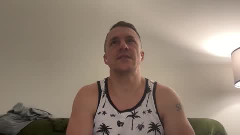 Snapshot of sirbubblesworth chatting on 05/31/26, 09:05 sirbubblesworth online show from 05/31/26, 09:05