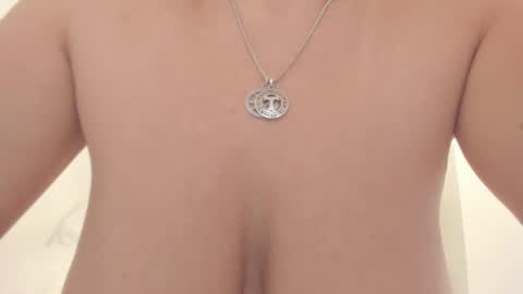 Snapshot of sirena99 chatting on 02/21/25, 01:11  Sirene  online show from 02/21/25, 01:11