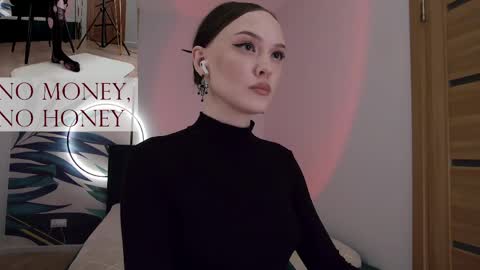 Snapshot of sirenaswhisper chatting on 04/20/26, 01:08 Goddess Sirena online show from 04/20/26, 01:08