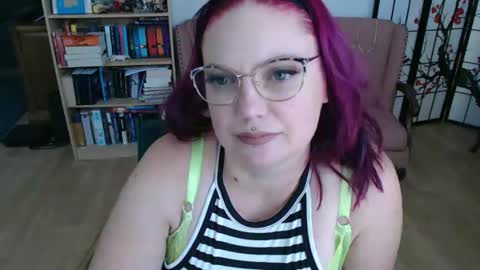 Snapshot of sireneserpens chatting on 02/12/25, 12:37 Sirene Serpens online show from 02/12/25, 12:37