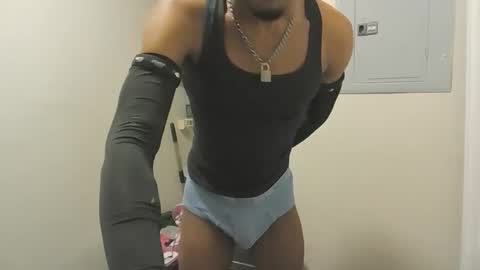 Snapshot of sirenofsin2002 chatting on 01/25/25, 02:36 sirenofsin2002 online show from 01/25/25, 02:36