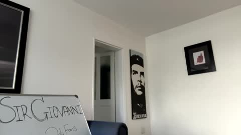 Giovanni online show from 02/23/25, 04:02