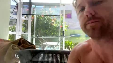 Giovanni online show from 03/10/25, 09:43