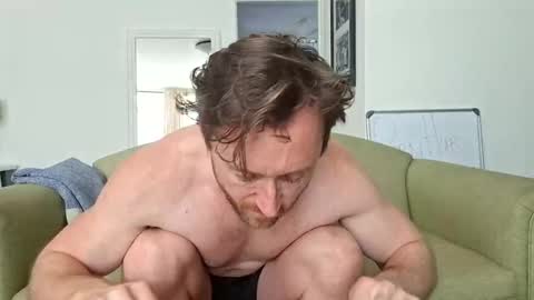 Giovanni online show from 10/09/25, 09:18