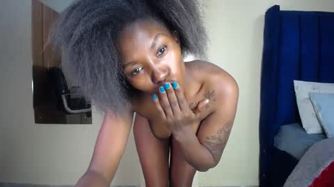 Snapshot of siri_saru chatting on 02/17/25, 11:20 Deey online show from 02/17/25, 11:20