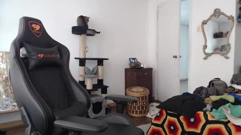 Snapshot of siriss_boyrag chatting on 01/11/25, 02:58 siriss_boyrag online show from 01/11/25, 02:58