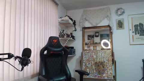 Snapshot of siriss_boyrag chatting on 02/22/25, 01:02 siriss_boyrag online show from 02/22/25, 01:02