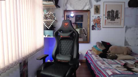 Snapshot of siriss_boyrag chatting on 11/06/25, 06:09 siriss_boyrag online show from 11/06/25, 06:09