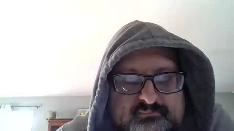 Snapshot of sirmike80 chatting on 04/09/26, 12:21 SirMike80 online show from 04/09/26, 12:21