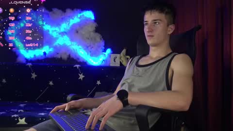 Snapshot of sirreedy chatting on 11/27/25, 04:25 SirReedy online show from 11/27/25, 04:25