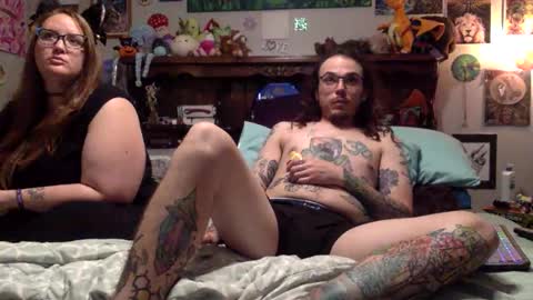 Snapshot of sirwook chatting on 10/17/25, 03:20 sirwook online show from 10/17/25, 03:20