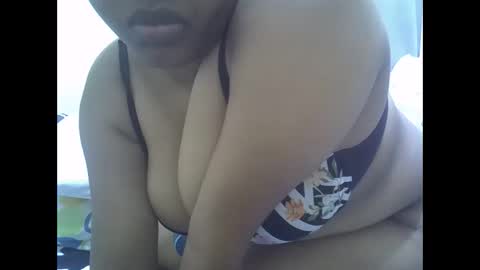 Snapshot of sisibrown97 chatting on 05/28/26, 04:04 brown online show from 05/28/26, 04:04