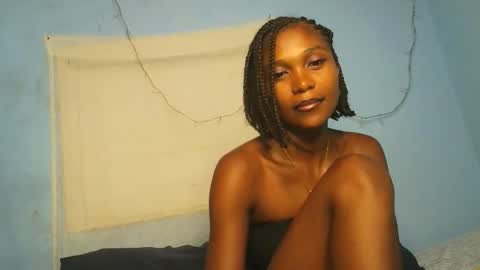 Sissi0325 online show from 02/22/26, 07:01