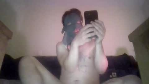 Snapshot of sissy863630 chatting on 04/24/26, 06:43 sissy863630 online show from 04/24/26, 06:43