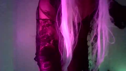 Mica online show from 04/18/26, 11:27