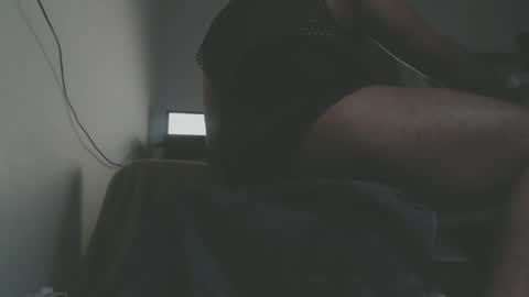 Snapshot of sissyboilooking chatting on 12/19/24, 06:34 RESPONDS WELL TO ... online show from 12/19/24, 06:34