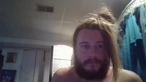 Snapshot of sissyboy031 chatting on 03/03/26, 08:48 sissyboy031 online show from 03/03/26, 08:48