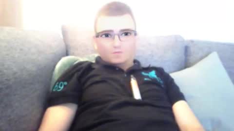 looking for older male ore female to use me sexually and be good to me ahhhhh online show from 09/15/25, 10:32