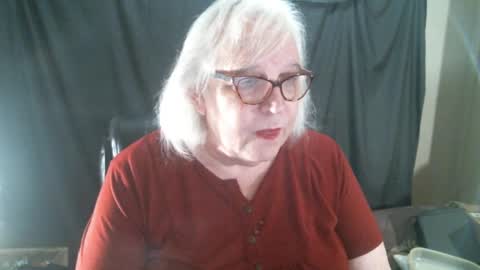 Snapshot of sissydianetx chatting on 01/04/25, 12:37 Sissy Diane online show from 01/04/25, 12:37