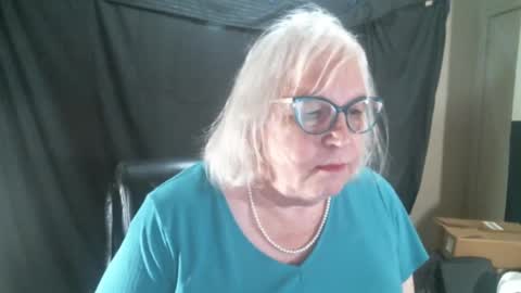 Snapshot of sissydianetx chatting on 01/13/25, 12:30 Sissy Diane online show from 01/13/25, 12:30