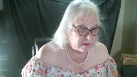 Snapshot of sissydianetx chatting on 01/26/25, 01:47 Sissy Diane online show from 01/26/25, 01:47