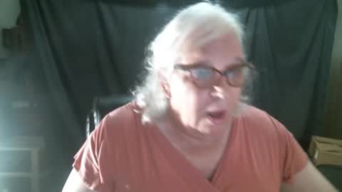 Snapshot of sissydianetx chatting on 02/25/25, 12:36 Sissy Diane online show from 02/25/25, 12:36