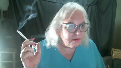 Snapshot of sissydianetx chatting on 02/28/25, 12:32 Sissy Diane online show from 02/28/25, 12:32