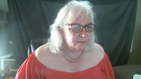 Snapshot of sissydianetx chatting on 10/02/25, 11:34 Sissy Diane online show from 10/02/25, 11:34