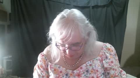 Snapshot of sissydianetx chatting on 11/01/25, 12:51 Sissy Diane online show from 11/01/25, 12:51