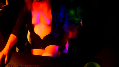 red online show from 10/12/25, 02:21