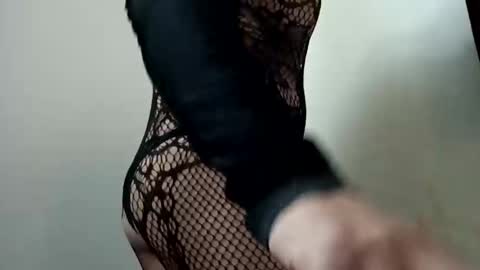 Snapshot of sissysexy566 chatting on 12/16/25, 05:45 Sissysexy online show from 12/16/25, 05:45