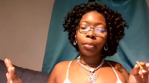 Snapshot of sista_souljagirl chatting on 01/05/25, 08:42 Sista souljagirl online show from 01/05/25, 08:42