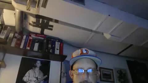 Snapshot of situationallefty chatting on 11/29/25, 05:54 Situational Lefty online show from 11/29/25, 05:54