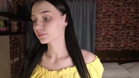 Snapshot of six6seven chatting on 03/11/26, 12:11 Lilly online show from 03/11/26, 12:11