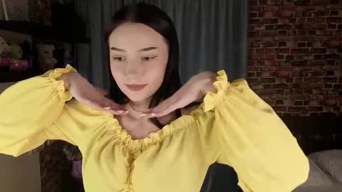 Snapshot of six6seven chatting on 03/20/26, 12:10 Lilly online show from 03/20/26, 12:10