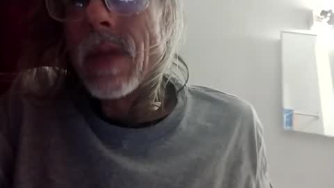 Snapshot of six_will_do chatting on 12/06/24, 09:10 Jimmy B online show from 12/06/24, 09:10