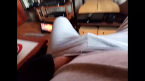 Snapshot of sixin803827 chatting on 01/06/25, 06:03 Darren from online show from 01/06/25, 06:03