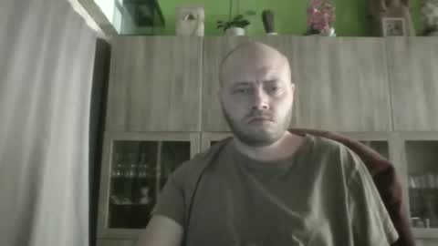 Snapshot of sixten113 chatting on 04/15/26, 12:12 sixten113 online show from 04/15/26, 12:12