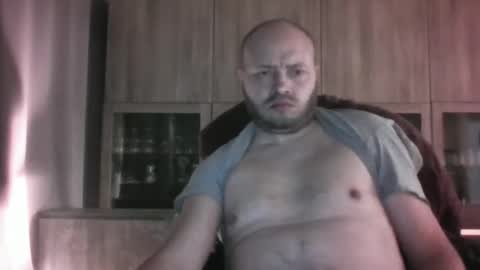 Snapshot of sixten113 chatting on 04/23/26, 05:41 sixten113 online show from 04/23/26, 05:41