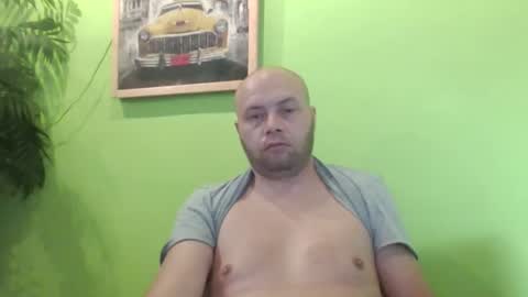 sixten19795 online show from 09/10/25, 06:35