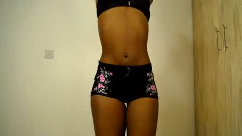 Snapshot of sizzly_ass chatting on 06/16/26, 03:14 sizzly_ass online show from 06/16/26, 03:14